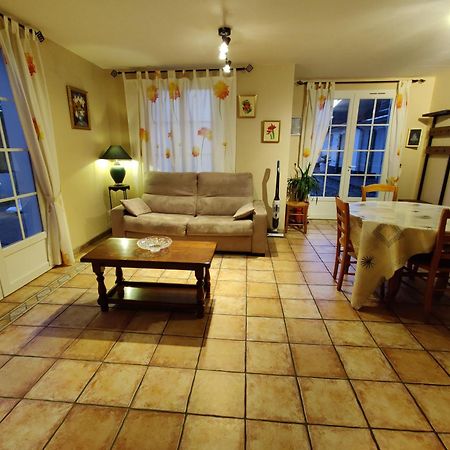 Camping La Garenne De Moncourt 뤼 외부 사진