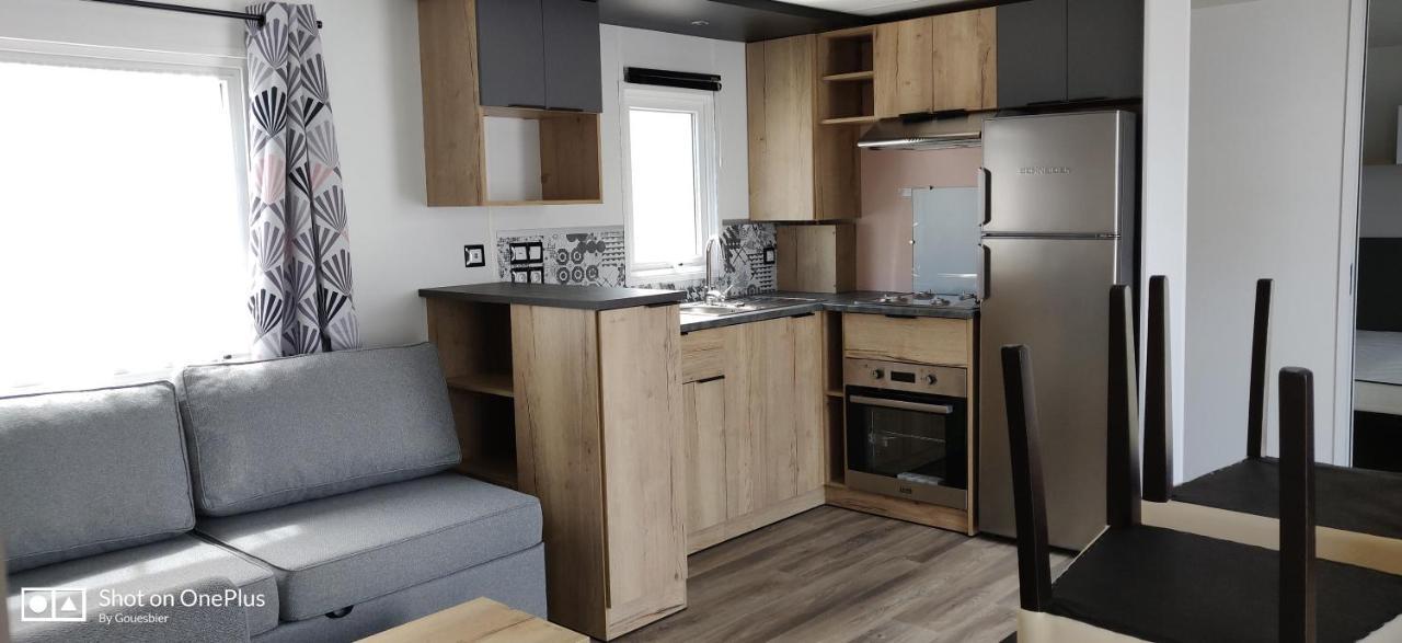 Camping La Garenne De Moncourt 뤼 외부 사진
