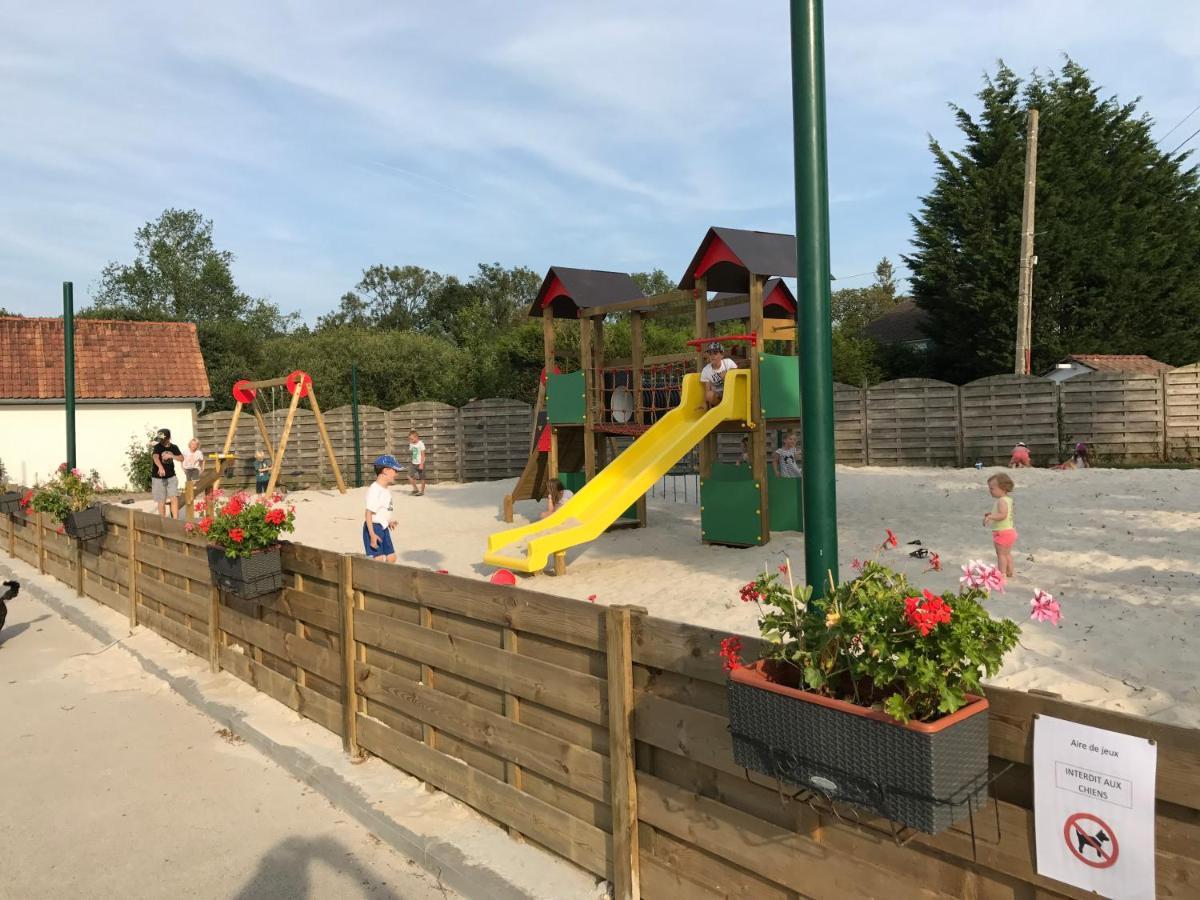 Camping La Garenne De Moncourt 뤼 외부 사진