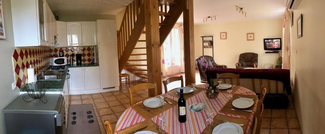 Camping La Garenne De Moncourt 뤼 외부 사진