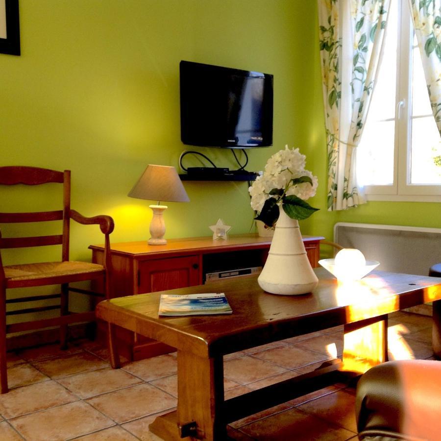 Camping La Garenne De Moncourt 뤼 외부 사진